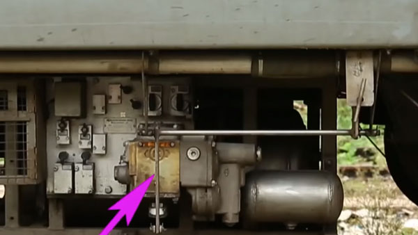 ഇനി ട്രെയിൻ പറപറക്കും; രണ്ട് വർഷം കാത്തിരുന്നാൽ മതി