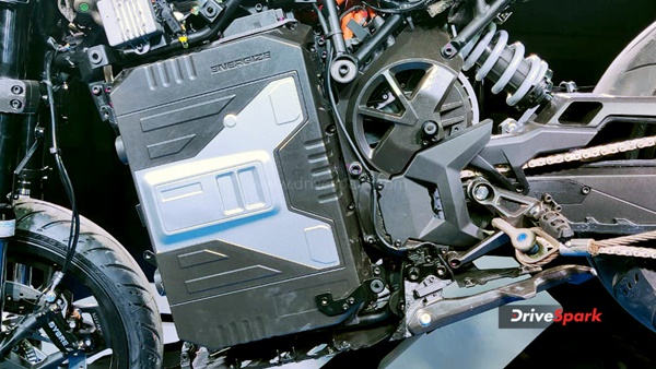 പൂര്‍ണ ചാര്‍ജില്‍ 307 കിലോമീറ്റര്‍ റേഞ്ച്; F77 ഇലക്ട്രിക്ക് ബൈക്കിനെ വെളിപ്പെടുത്തി Ultraviolette