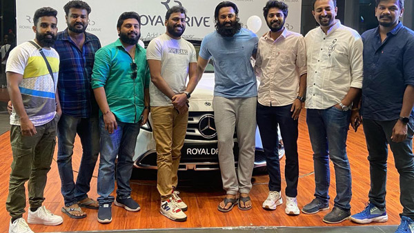 മേപ്പടിയാൻ സംവിധായകന് ബെൻസിന്റെ ചെറു എസ്‍യുവി സമ്മാനിച്ച് ഉണ്ണി മുകുന്ദൻ