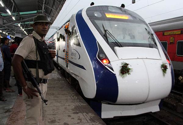 5-ാമത്തെ Vande Bharat Express നവംബര്‍ 10 മുതല്‍; ബന്ധിപ്പിക്കുക ഈ 3 ദക്ഷിണേന്ത്യന്‍ നഗരങ്ങളെ