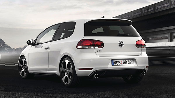 അതിസമ്പന്നനായ പ്രധാനമന്ത്രി! എങ്കിലും ആള് സിമ്പിളാണ്; ഋഷി സുനകിന്റെ കാർ ശേഖരം ഇതാ