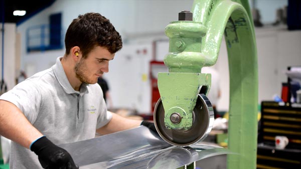 ഡ്രൈവിംഗ് സ്‌മൂത്താക്കാം, കാറിന്റെ വീൽ അലൈൻമെന്റ് തനിയെ ക്രമീകരിക്കാം