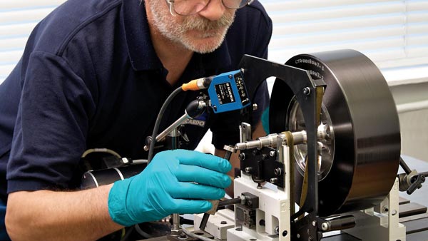 ഡ്രൈവിംഗ് സ്‌മൂത്താക്കാം, കാറിന്റെ വീൽ അലൈൻമെന്റ് തനിയെ ക്രമീകരിക്കാം