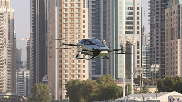 ട്രാഫിക്കില്ലാതെ ആകാശത്തൂടെ പറപറക്കാം, പരീക്ഷണപ്പറക്കൽ നടത്തി ഫ്ലൈയിംഗ് ടാക്‌സി