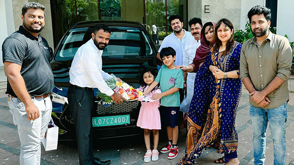 ആസിഫിന്റെ ഗരാജിലേക്ക് BYD e6 ഇലക്‌ട്രിക് എംപിവി കൂടി, വാങ്ങിയത് ഭാര്യ സമ ആസിഫ് അലി