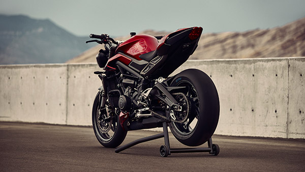 Triumph പ്രേമികളേ ഇതിലെ ഇതിലെ... പുതിയ 2022 മോഡൽ Street Triple 765 ശ്രേണി വിപണിയിൽ