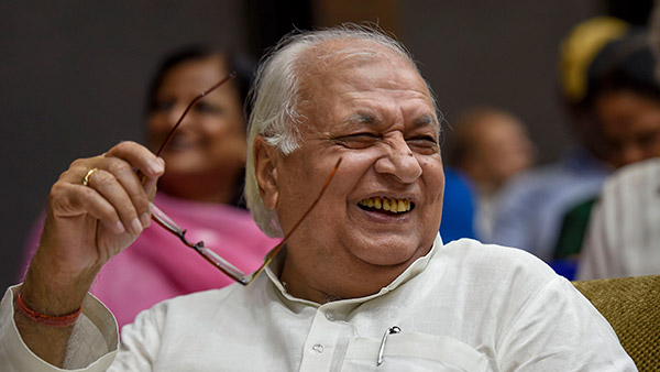 ഇത് ഗവർണർ ആരിഫ് മുഹമ്മദ് ഖാൻ്റെ പുത്തൻ ബെൻസ്; വലിയ ബഹളമൊന്നുമില്ല സാധുവാണ്