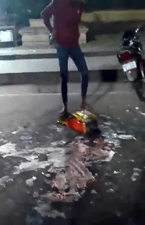 പൊതുനിരത്തില്‍ ബര്‍ത്ത്‌ഡേ ആഘോഷം വേണ്ട; യുവാവിന് പൊലീസ് കൊടുത്ത 'പണി' കണ്ടോ...