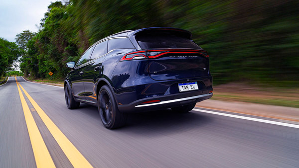 ടെസ്‌ലയുടെ മൂക്കിന് താഴെ ലാറ്റിനമേരിക്ക കീഴടക്കാന്‍ BYD; ബ്രസീലില്‍ ഇവി ലോഞ്ചുകള്‍