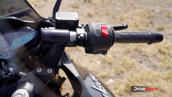 എഞ്ചിന്‍ കില്‍ സ്വിച്ച് ഇഷ്ടത്തിന് ഞെക്കാനുള്ളതല്ല; വിവേകത്തോടെ ഉപയോഗിച്ചില്ലെങ്കില്‍ എട്ടിന്റെ 'പണി' കിട്ടും