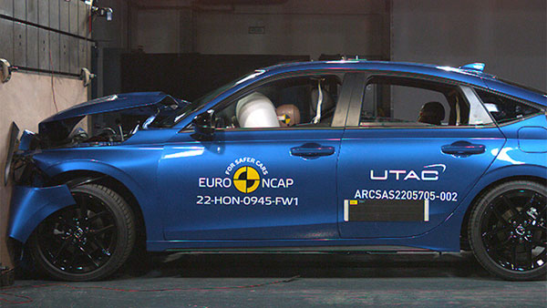 ഇന്ത്യക്കാര്‍ക്ക് വേണ്ടെങ്കിലും ആഗോള വിപണിയില്‍ ഹിറ്റാണ്! ക്രാഷ് ടെസ്റ്റില്‍ മിന്നും പ്രകടനവുമായി Honda Civic