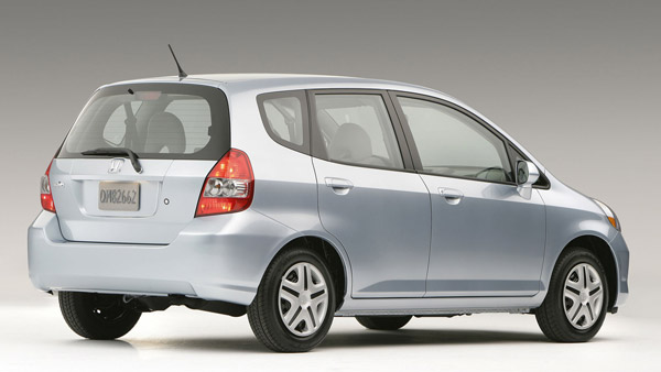 എളിമയാണ് സാര്‍ ഇവരുടെ മെയിന്‍; ശതകോടീശ്വരന്‍മാരുടെ 'സിമ്പിള്‍' കാറുകള്‍