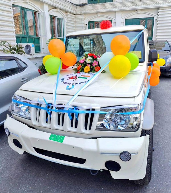 നേപ്പാളിന് 200 വാഹനങ്ങള്‍ സമ്മാനിച്ച് ഇന്ത്യ; സംഭവം ഇരുക്ക് 