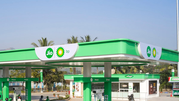 ഇവി ഇൻഫ്രാസ്ട്രക്ച്ചർ പങ്കാളികളുമായി കൈകോർത്ത് Mahindra