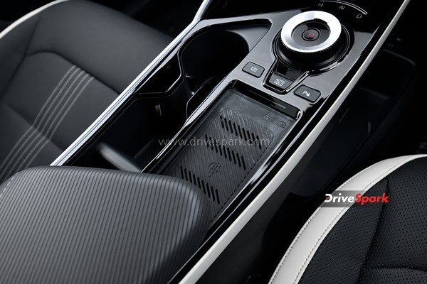 ഹിറ്റടിക്കാനൊരുങ്ങി Kia EV6 ഇലക്ട്രിക്; ആദ്യമാസത്തെ ഡെലിവറി കണക്കുകള്‍ പുറത്ത്