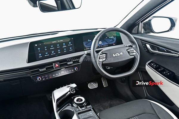 ഹിറ്റടിക്കാനൊരുങ്ങി Kia EV6 ഇലക്ട്രിക്; ആദ്യമാസത്തെ ഡെലിവറി കണക്കുകള്‍ പുറത്ത്