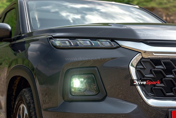 Maruti Suzuki Grand Vitara; സിഗ്മ (ബേസ്) Vs ആല്‍ഫ പ്ലസ് (ടോപ്പ്) വേരിയന്റുകള്‍ തമ്മിലുള്ള വ്യത്യാസം അറിയാം