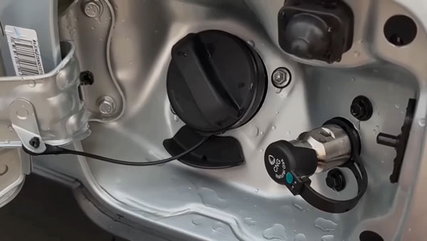 Baleno & XL6 CNG -യ്ക്ക് പിന്നാലെ Maruti അവതരിപ്പിക്കുന്നു Brezza CNG; സ്റ്റോക്ക് യാഡിൽ നിന്നുള്ള സ്പൈ ചിത്രങ്ങൾ