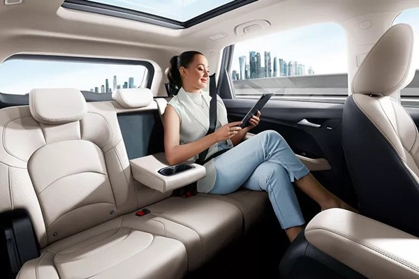 Hector-ന്റെ ഹൈബ്രിഡ് പതിപ്പിനെ അവതരിപ്പിച്ച് MG; പ്രതീക്ഷയോടെ ഇന്ത്യന്‍ വിപണിയും