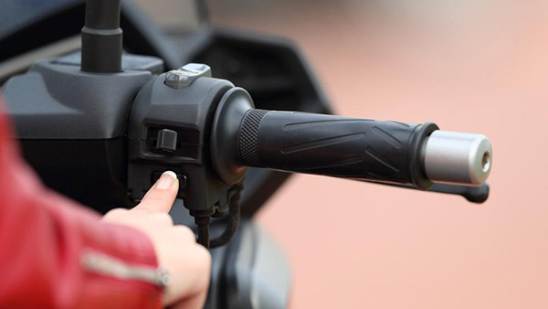 ബൈക്ക് സ്റ്റാർട്ട് ആയില്ലെങ്കിൽ ഈ കാര്യങ്ങൾ ഒന്ന് ശ്രദ്ധിക്കണേ മച്ചാൻമാരേ