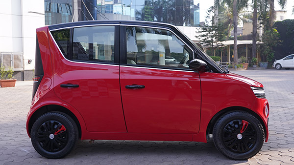 EaS-E ഇവി അവതരിപ്പിച്ച് PMV, വിലയും കാര്യങ്ങളും അറിയാം