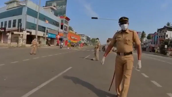 പ്രൈവറ്റ് ബസ് ഡ്രൈവർമാർ 'കാലൻ്റെ' റോൾ കളിക്കുകയാണോ