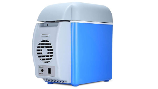 ലോംഗ് ട്രിപ്പ് പോകുമ്പോള്‍ കാറില്‍ ഉണ്ടായിരിക്കേണ്ട ഈ 10 ആക്‌സസറികള്‍ ഓണ്‍ലൈനില്‍ വാങ്ങാം