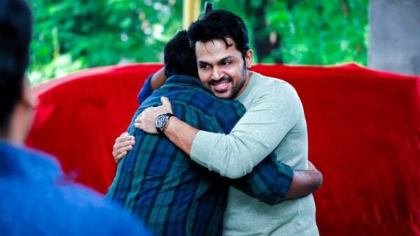 ഇതാണല്ലോ പുതിയ കീഴ്വഴക്കം! പടം സൂപ്പർ ഹിറ്റായതോടെ സർദാർ സംവിധായകന് ഫോർച്യൂണർ സമ്മാനിച്ച് നിർമാതാവ്