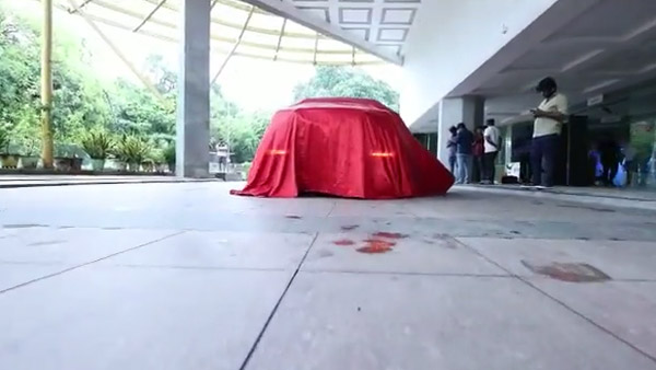 ഇതാണല്ലോ പുതിയ കീഴ്വഴക്കം! പടം സൂപ്പർ ഹിറ്റായതോടെ സർദാർ സംവിധായകന് ഫോർച്യൂണർ സമ്മാനിച്ച് നിർമാതാവ്