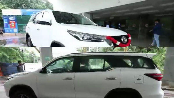 ഇതാണല്ലോ പുതിയ കീഴ്വഴക്കം! പടം സൂപ്പർ ഹിറ്റായതോടെ സർദാർ സംവിധായകന് ഫോർച്യൂണർ സമ്മാനിച്ച് നിർമാതാവ്