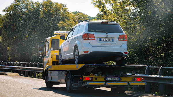 ശ്രദ്ധിക്കു...റോഡ് സൈഡ് അസിസ്റ്റൻസ് എടുത്താൽ ഒരുപാട് ഗുണമുണ്ട്
