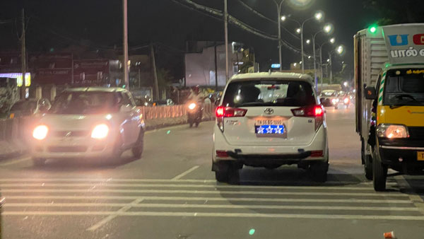 വണ്‍വേ തെറ്റിച്ച് എഡിജിപിയുടെ കാര്‍; ചിത്രം വൈറലായതോടെ പിഴയിട്ട് തടിതപ്പി പൊലീസ് 