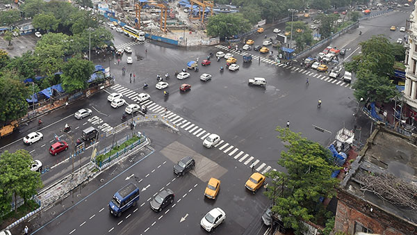 സിഗ്നലുകളെ ബഹുമാനിക്കാൻ പഠിക്കടോ; അക്ഷമ കാണിച്ചാൽ ലൈഫ് വേസ്റ്റ്