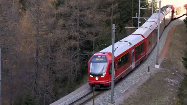 2 കി.മീ നീളം, 100 കോച്ചുകൾ; ഏറ്റവും നീളം കൂടിയ പാസഞ്ചർ ട്രെയിൻ ഓടിച്ച് സ്വിറ്റ്സർലൻഡ്