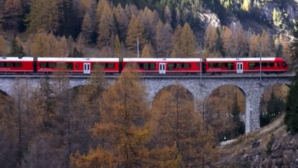 2 കി.മീ നീളം, 100 കോച്ചുകൾ; ഏറ്റവും നീളം കൂടിയ പാസഞ്ചർ ട്രെയിൻ ഓടിച്ച് സ്വിറ്റ്സർലൻഡ്