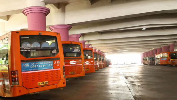 കെഎസ്ആർടിസി പമ്പ സർവീസ് നിരക്ക് കഠിനമെൻ്റയപ്പാ; വ്യാജപ്രചരണമെന്ന് കെഎസ്ആർടിസി