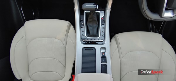 ADAS-ഉം കിടിലന്‍ ഫീച്ചറുകളുമായി MG Hector Facelift അവതരിച്ചു; വില ഓട്ടോ എക്സ്പോയില്‍ അറിയാം