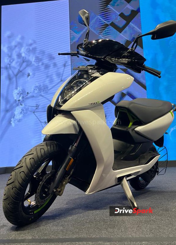 2023 450X ഇലക്ട്രിക് സ്‌കൂട്ടറുകള്‍ നിരത്തിലേക്ക് എത്തുന്നു; ആദ്യബാച്ചിന്റെ ഡെലിവറി ആരംഭിച്ച് Ather