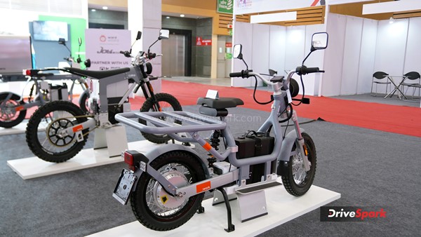 ഓട്ടോ എക്സ്പോയിൽ സാന്നിധ്യമായി സ്വീഡിഷ് ഇവി ബ്രാൻഡ് കേക്ക്; നിരത്തിയത് പ്രീമിയം മോഡലുകൾ