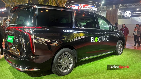 440 കിലോമീറ്റര്‍ റേഞ്ചും അഡാറ് ലുക്കും; ഇലക്ട്രിക് എംപിവി ശ്രേണിയിലേക്ക് Mifa 9 മായി MG