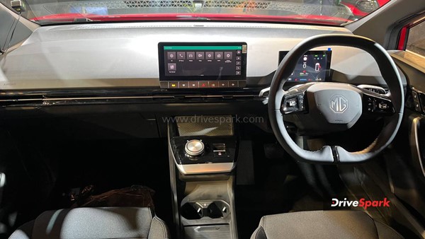 2023 ഓട്ടോ എക്സ്പോ: MG4 ഇലക്ട്രിക് പ്രീമിയം ഹാച്ച്ബാക്കിനെയും പരിചയപ്പെടുത്തി കമ്പനി