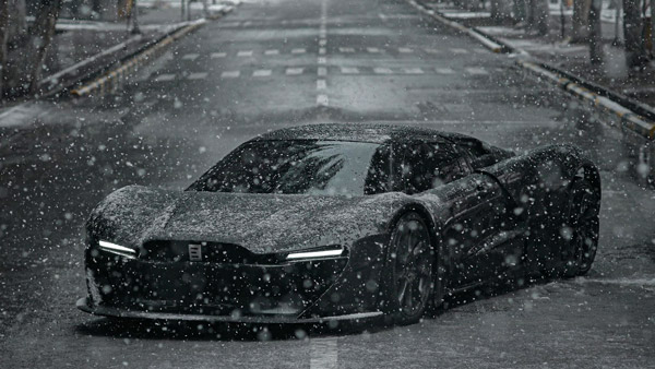 വെടിവെക്കാൻ മാത്രമല്ല, കാറുണ്ടാക്കാനും അറിയാം; തദ്ദേശീയമായി നിർമിച്ച സൂപ്പർകാറുമായി താലിബാൻ