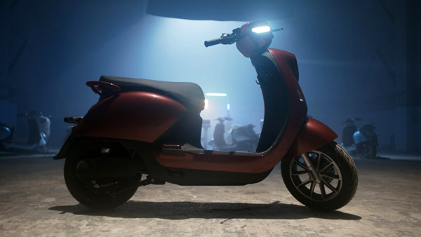 ഓടിക്കാൻ ബാലൻസ് വേണ്ട, ചാഞ്ഞാലും ചെരിഞ്ഞാലും വീഴാത്ത സെൽഫ് ബാലൻസിങ് സ്കൂട്ടറുമായി Liger ഓടിക്കാൻ ബാലൻസ് വേണ്ട, ചാഞ്ഞാലും ചെരിഞ്ഞാലും വീഴാത്ത സെൽഫ് ബാലൻസിങ് സ്കൂട്ടറുമായി Liger