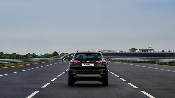 മഹീന്ദ്ര XUV400-യുടെ ടെസ്റ്റ് ഡ്രൈവുകള്‍ ആരംഭിച്ചു, വില പ്രഖ്യാപനം ഉടന്‍; ഞെഞ്ചിടിപ്പോടെ ടാറ്റ