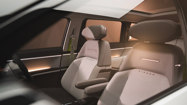 ടാറ്റ സിയറയുടെ ഇൻ്റീരിയർ ചിത്രങ്ങൾ വൈറൽ; വേറെ ലെവൽ