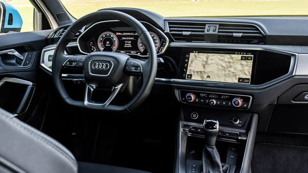 ഞാനൊരു കൂപ്പെ എസ്‌യുവിയായി! ഔഡി Q3 സ്പോർട്ട്ബാക്ക് വിപണിയിലേക്ക്; ടീസർ ചിത്രം പുറത്ത്