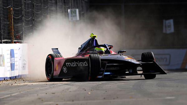 ഹൈദരാബാദ് ഇ-പ്രിക്‌സില്‍ ജീന്‍ എറിക് വെഗ്‌നെ ജേതാവ്; ഹോം റേസില്‍ പോയിന്റുമായി മഹീന്ദ്ര