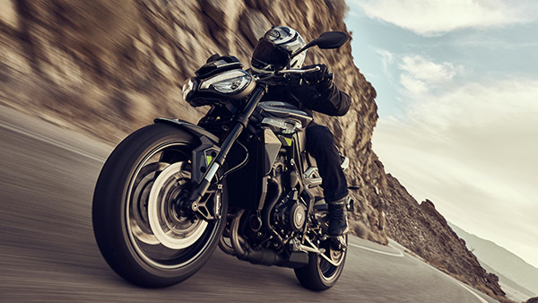 ത്രില്ലടിപ്പിക്കാന് ഏപ്രില്; വിപണി പിടിക്കാന് എത്തുന്ന ടൂവീലറുകള് ത്രില്ലടിപ്പിക്കാന് ഏപ്രില്; വിപണി പിടിക്കാന് എത്തുന്ന ടൂവീലറുകള്