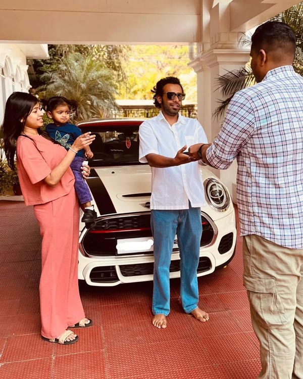 ഇനി കൂപ്പറിൽ കറങ്ങാം... മിനി കൂപ്പർ JCW പതിപ്പ് ഗരാജിലെത്തിച്ച് അർജുൻ അശോകൻ