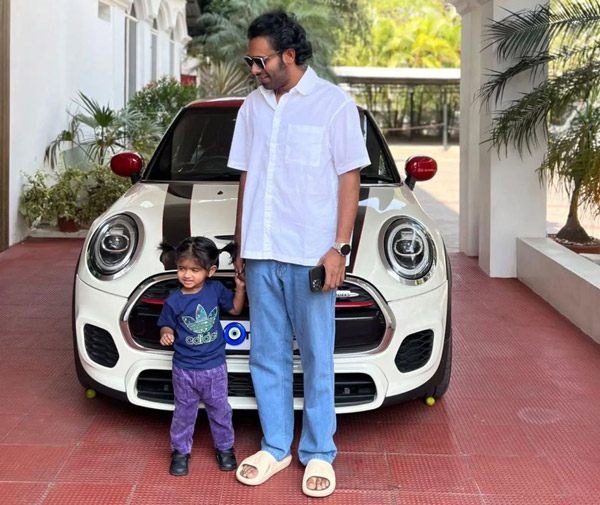 ഇനി കൂപ്പറിൽ കറങ്ങാം... മിനി കൂപ്പർ JCW പതിപ്പ് ഗരാജിലെത്തിച്ച് അർജുൻ അശോകൻ